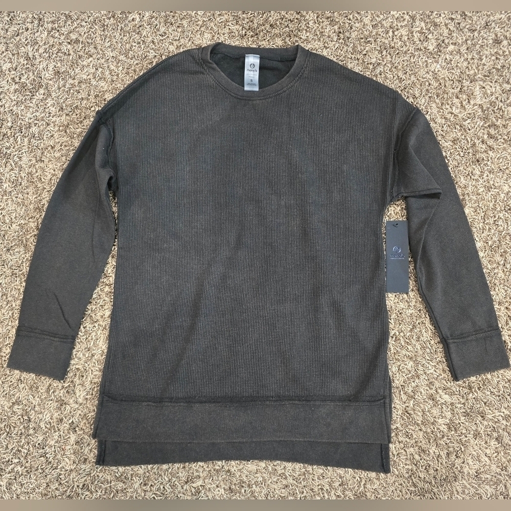 Mono B Brown Waffle Knit Long Sleeve Crew Neckline Side Hem Slits Women’s Size S